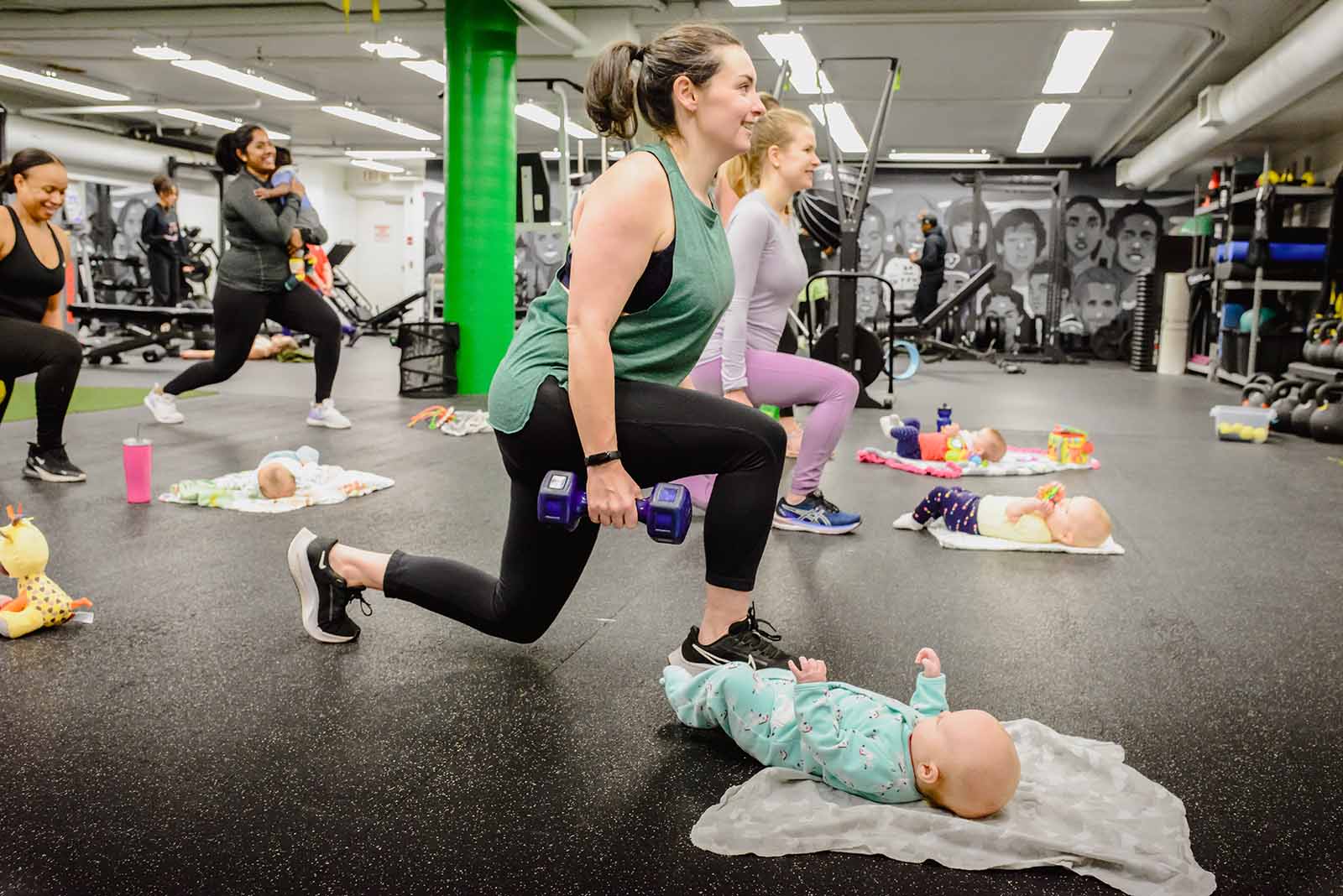 mighty-mom-etobicoke-postpartum-prenatal-fitness-cecilia-campos-demo-class